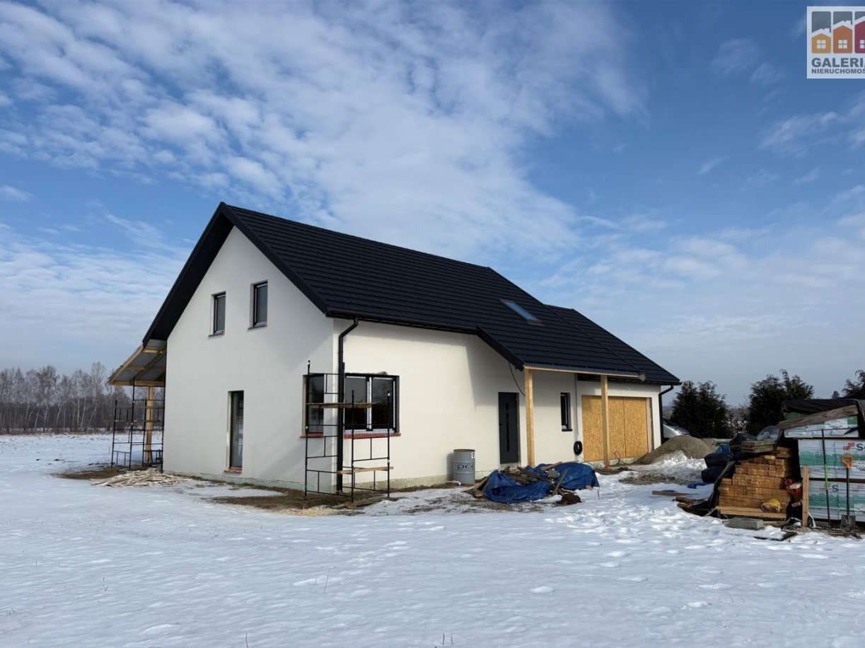 Dom w stanie deweloperskim, działka 10 arów