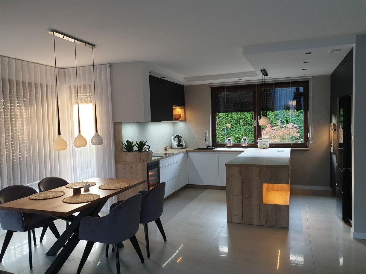 Dom jednorodzinny 5 pokoi Grzybowice