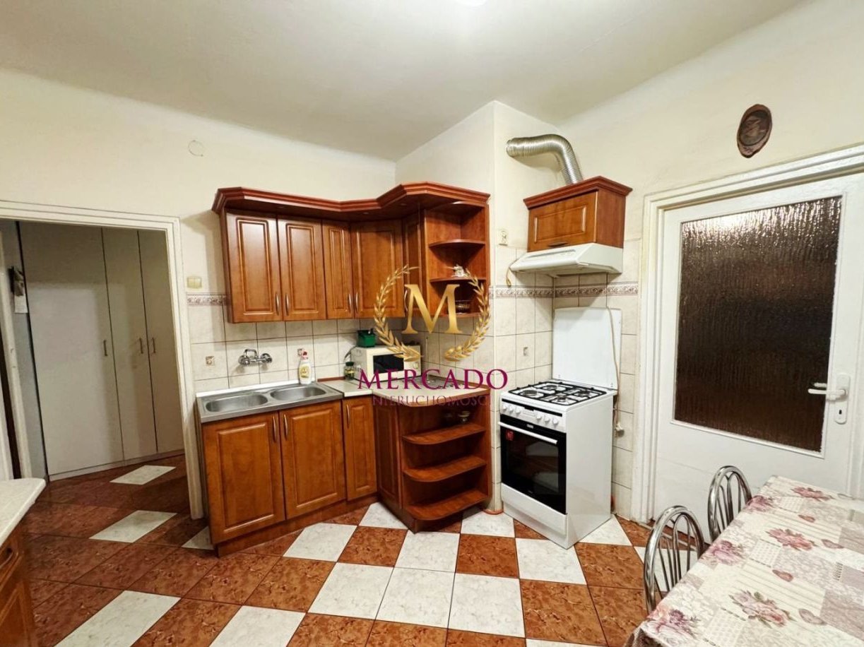 Bezczynszowe Mieszkanie garaż piwnica i strych