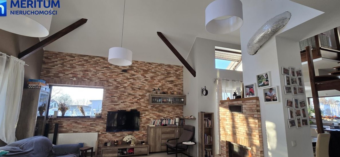 Przestrony Piękny Dom ok.220m2.Duża Działka