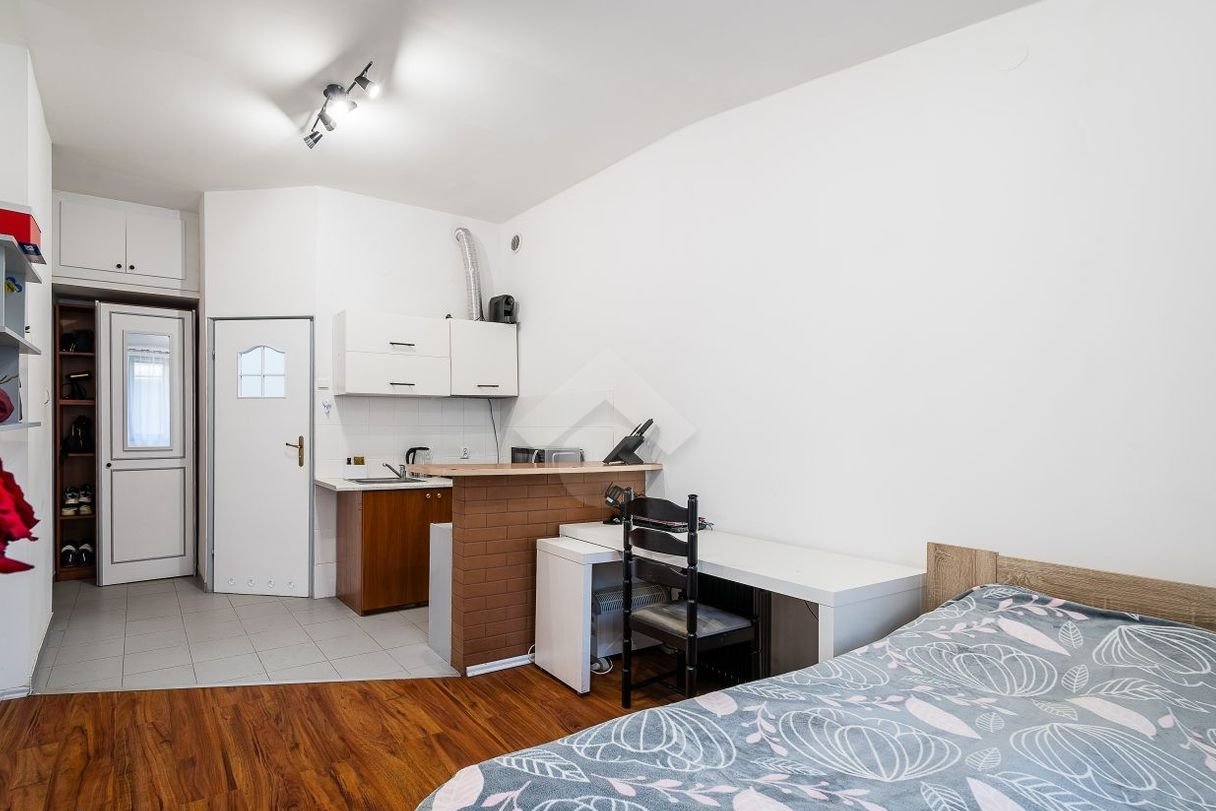 Kraków, ul. Czarnowiejska - 2 niezależne kawalerki - inwestycja!