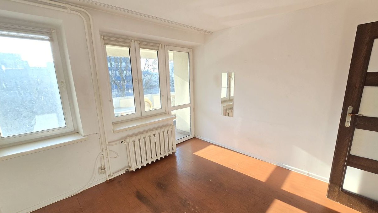 Trzypokojowe z balkonem Świętokrzyska blisko centrum.