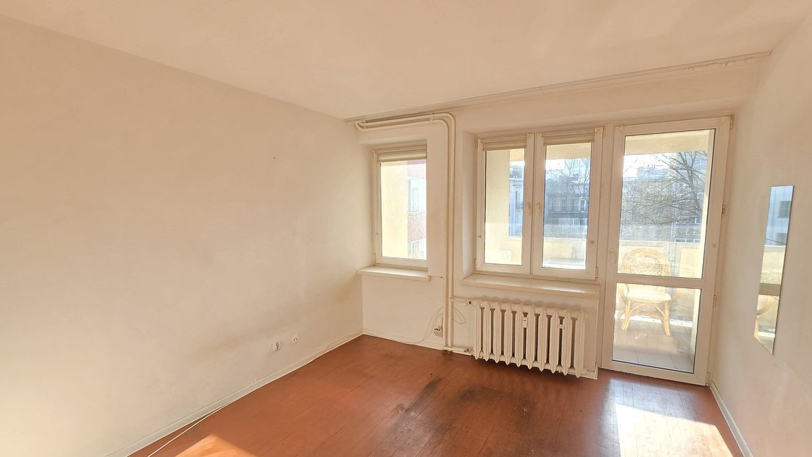 Trzypokojowe z balkonem Świętokrzyska blisko centrum.