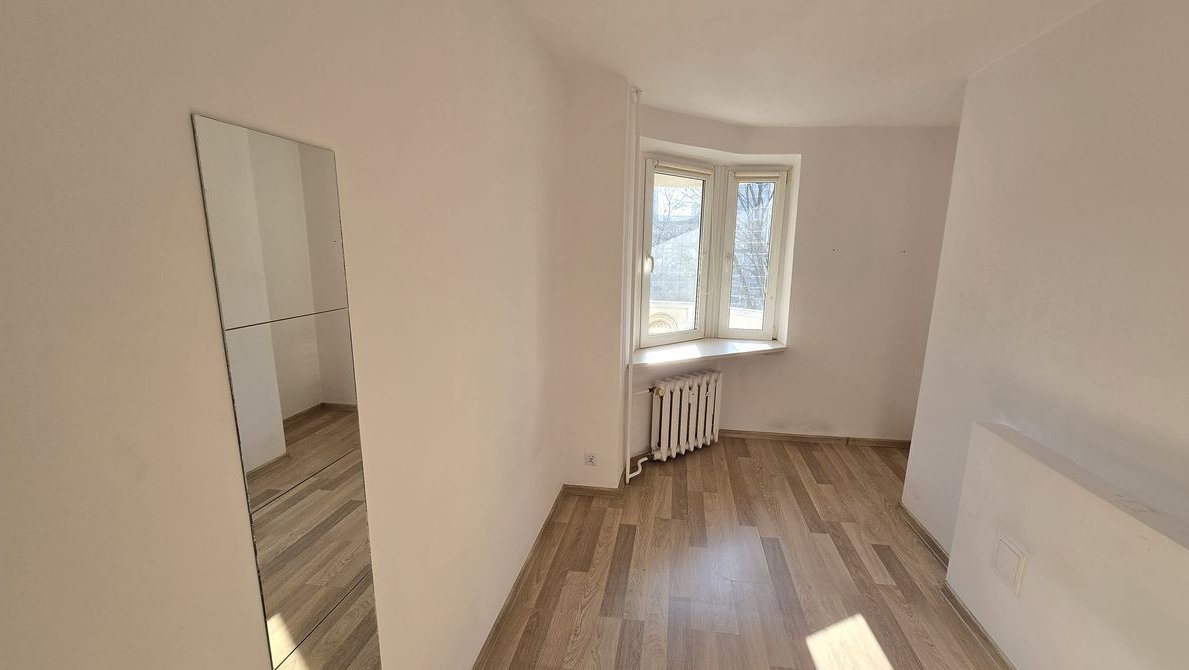 Trzypokojowe z balkonem Świętokrzyska blisko centrum.