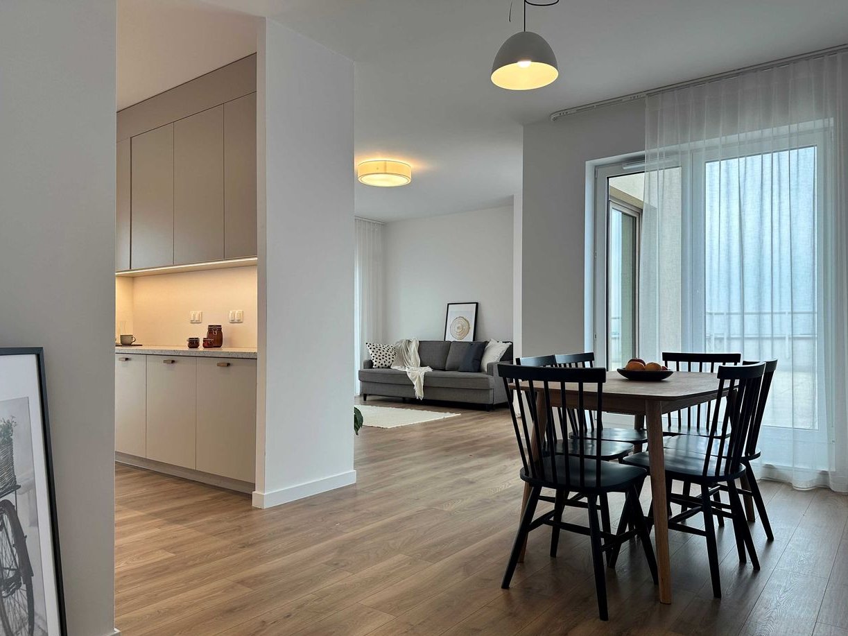 % Prowizji, Rozkładowe, Słoneczne, Loggia 16,76 m2, Umeblowane !!