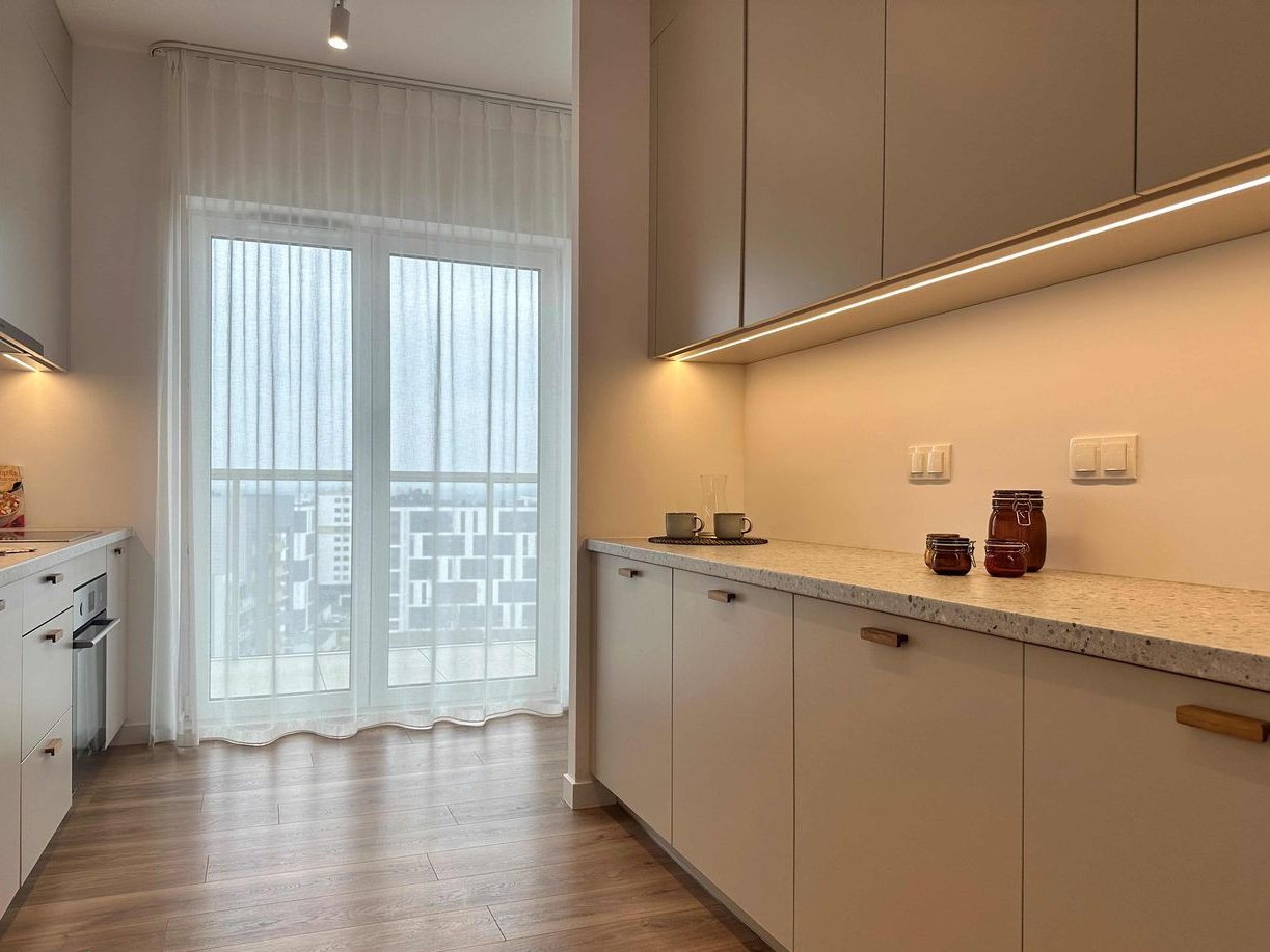 % Prowizji, Rozkładowe, Słoneczne, Loggia 16,76 m2, Umeblowane !!