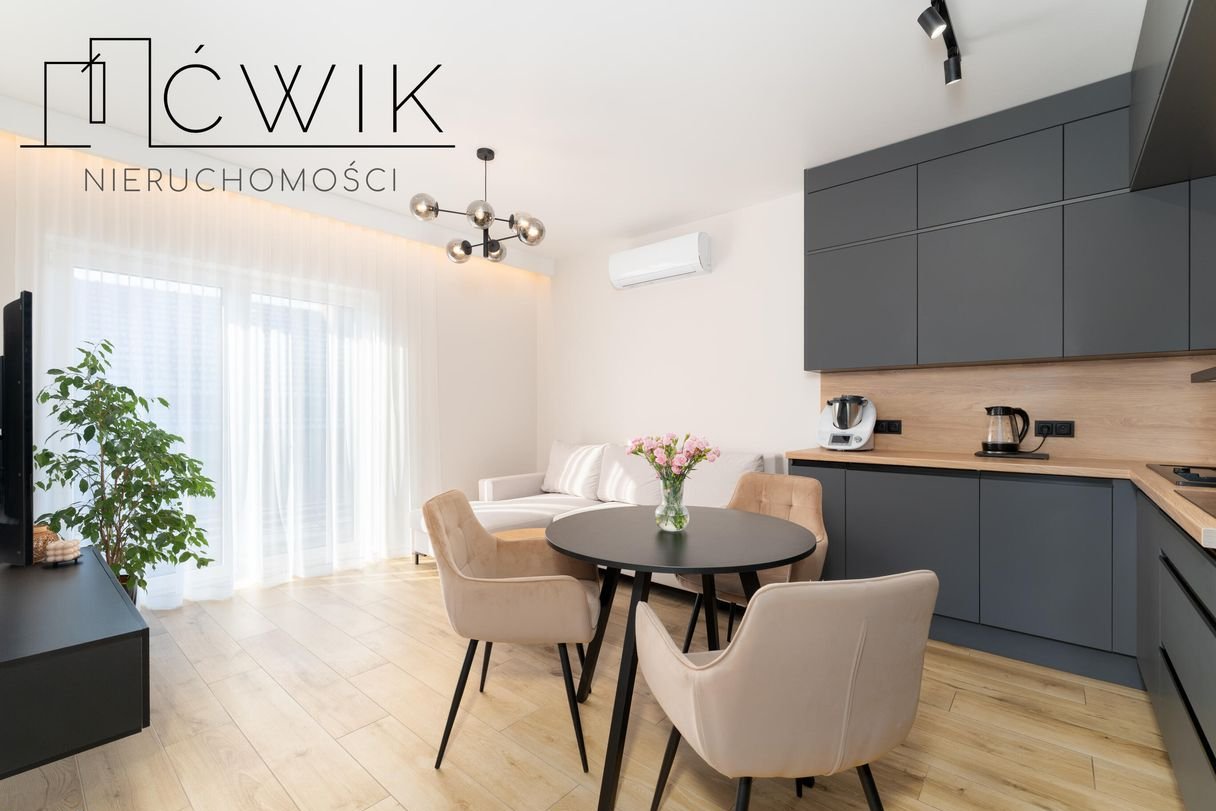 Umeblowane mieszkanie wysokiej klasy - 1 piętro