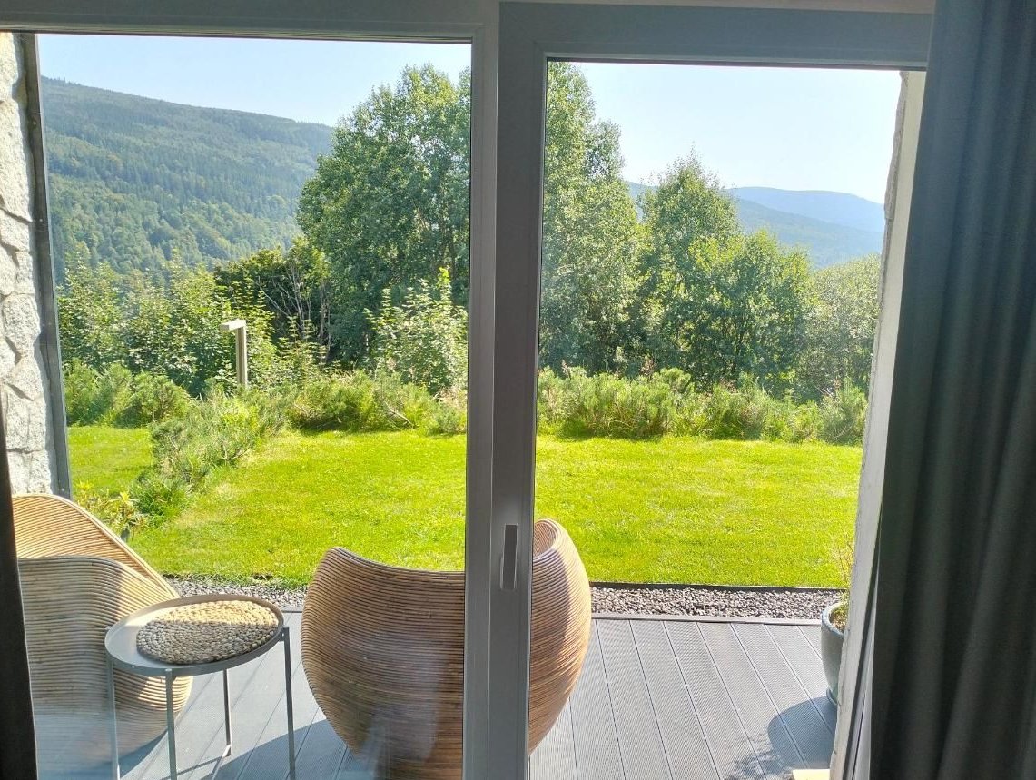 Apartament z zielonym tarasem, sauna, narciarnia, widoki, przy stoku