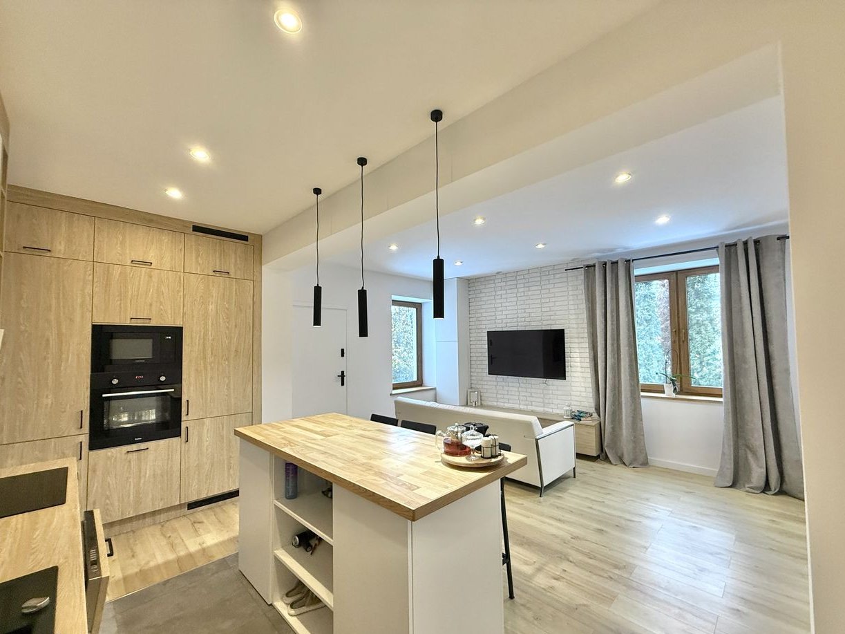 Dom 7 pokoi, z garażem, Pruszków