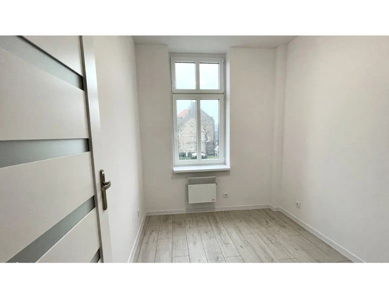 60 m2 / 3 pokoje / po generalnym remoncie