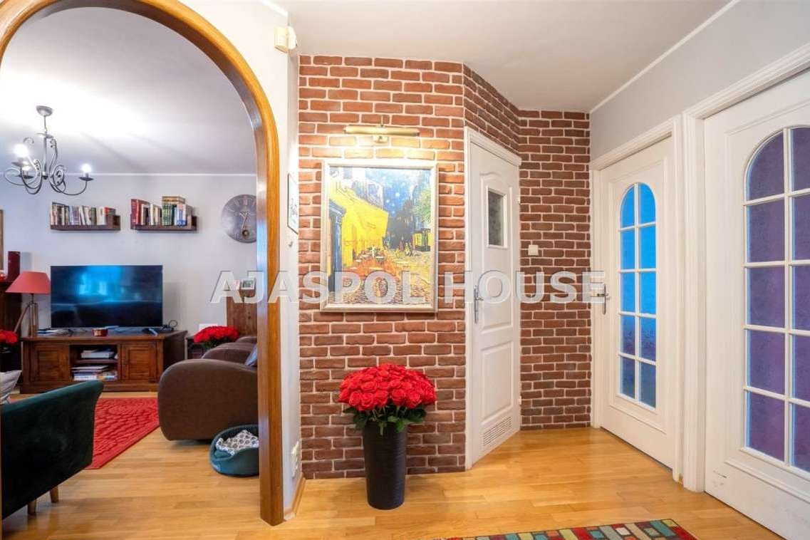 Zamieszkaj na Krętej! I piętro * 4 pokoje * garaż