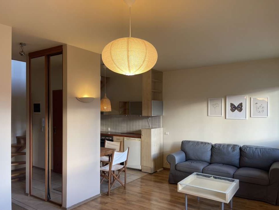 Widokowe mieszkanie dwupoziomowe -dwupokojowe