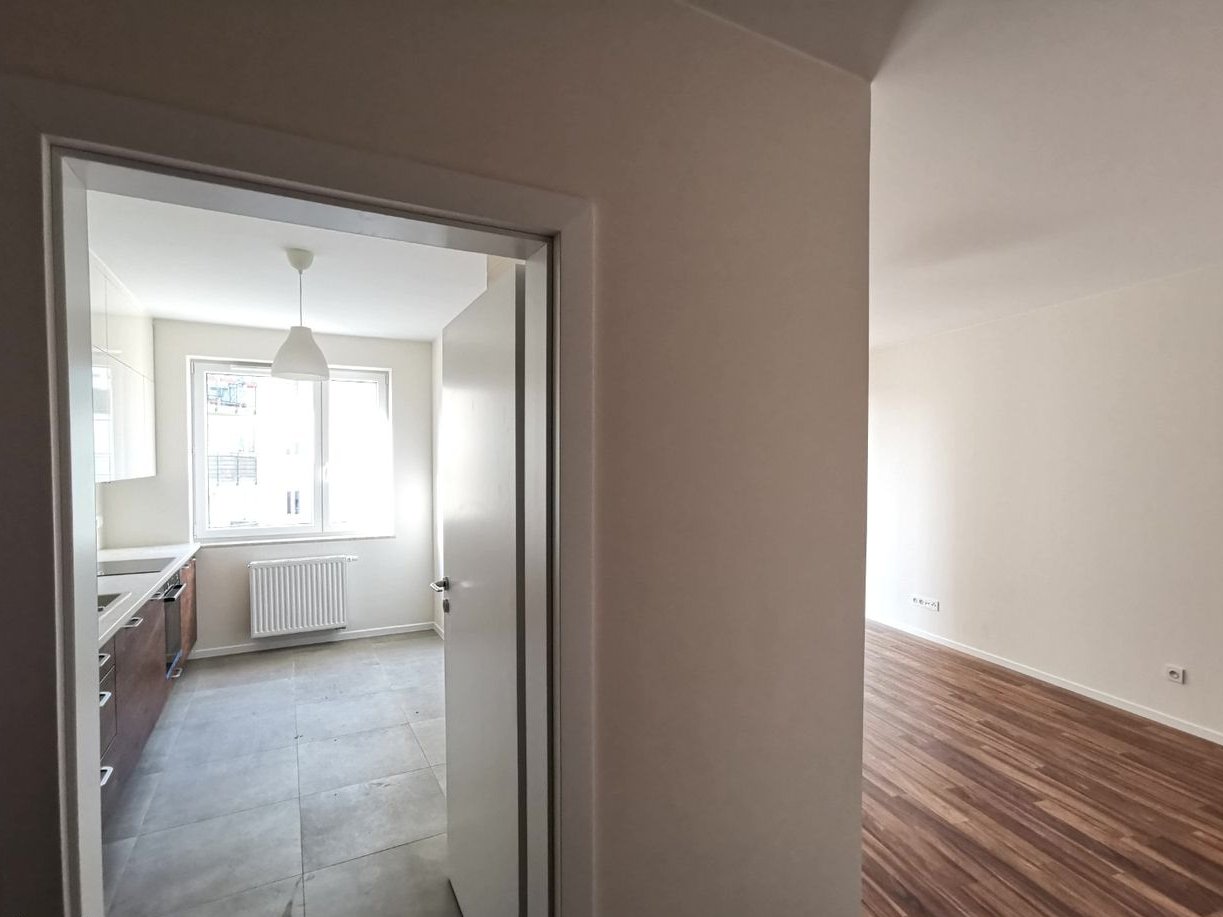 ‼️Hala Garażowa --> Metro Karolin, SKM --> Dni otwarte w Walentynki‼️