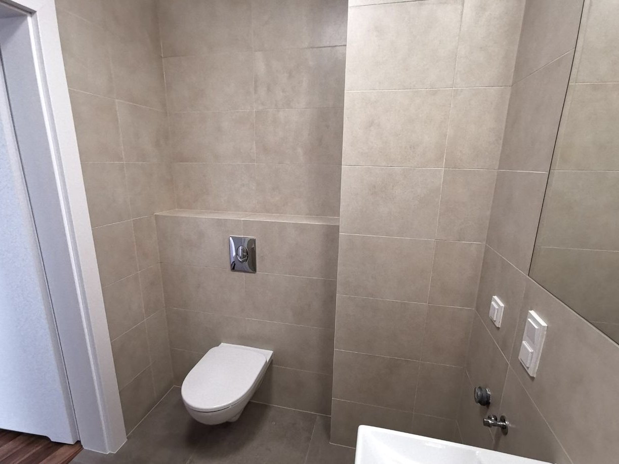 ‼️Hala Garażowa --> Metro Karolin, SKM --> Dni otwarte w Walentynki‼️