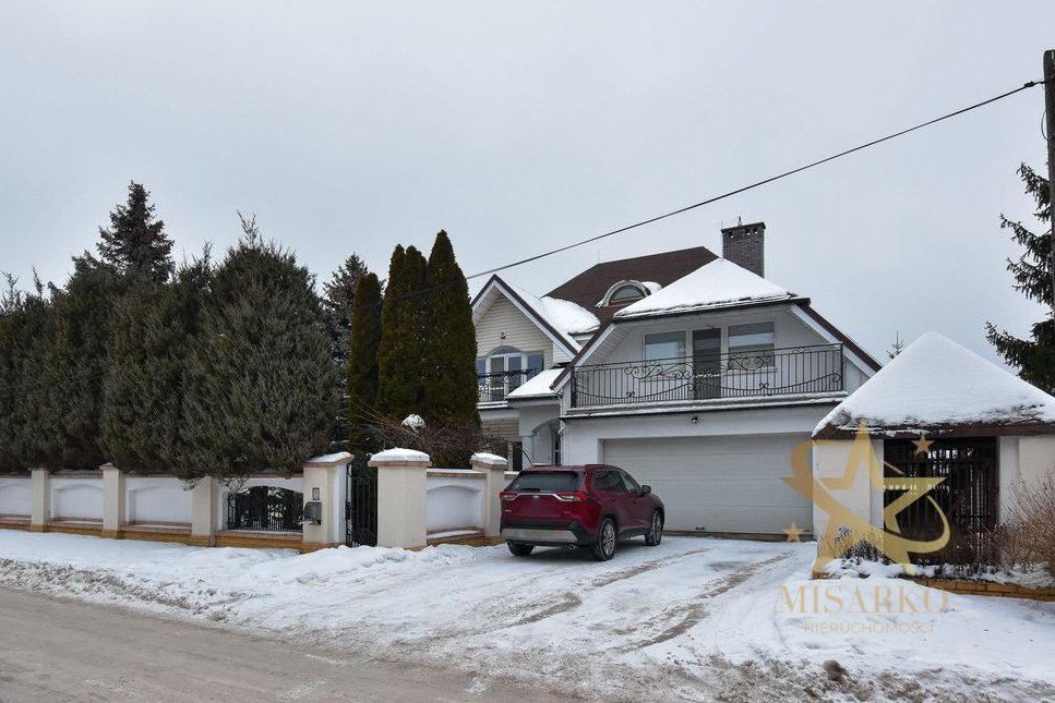 *Nietuzinkowy dom w Grabówce*Duża działka*