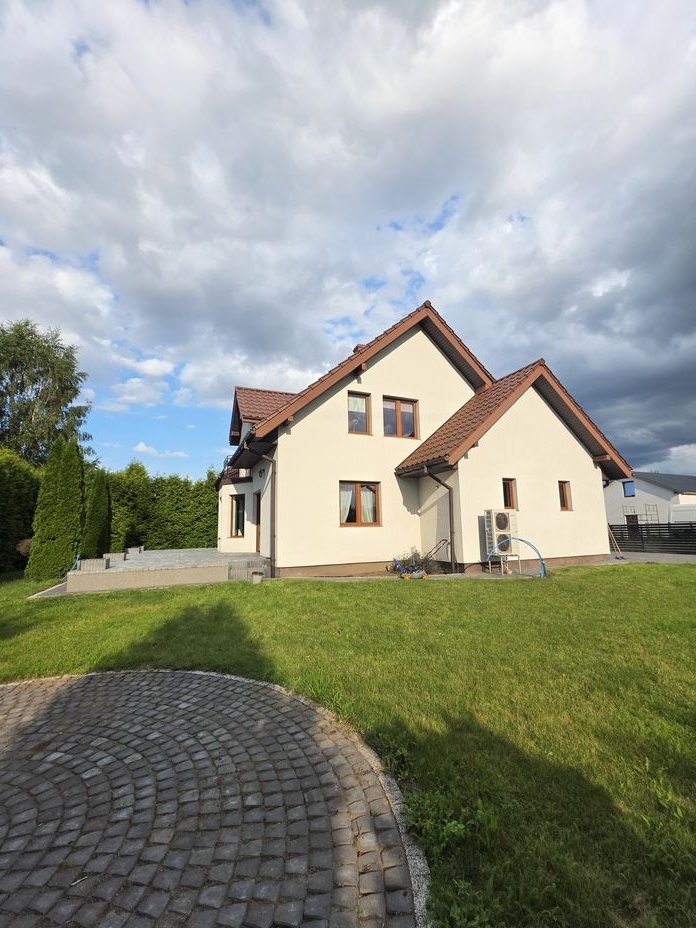 Na sprzedaż – Dom jednorodzinny w Brzozówce pod Toruniem.