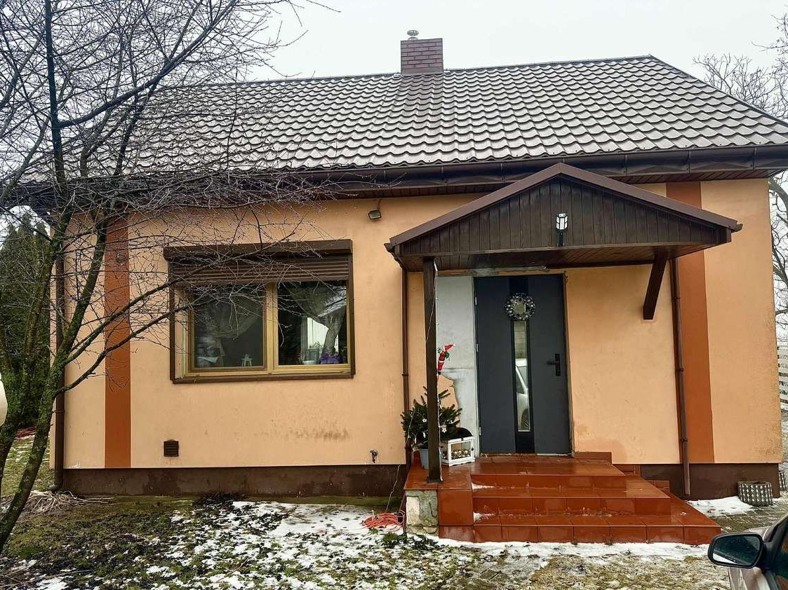 Dom jednorodzinny w pobliżu jeziora CENA DO NEGOCJACJI