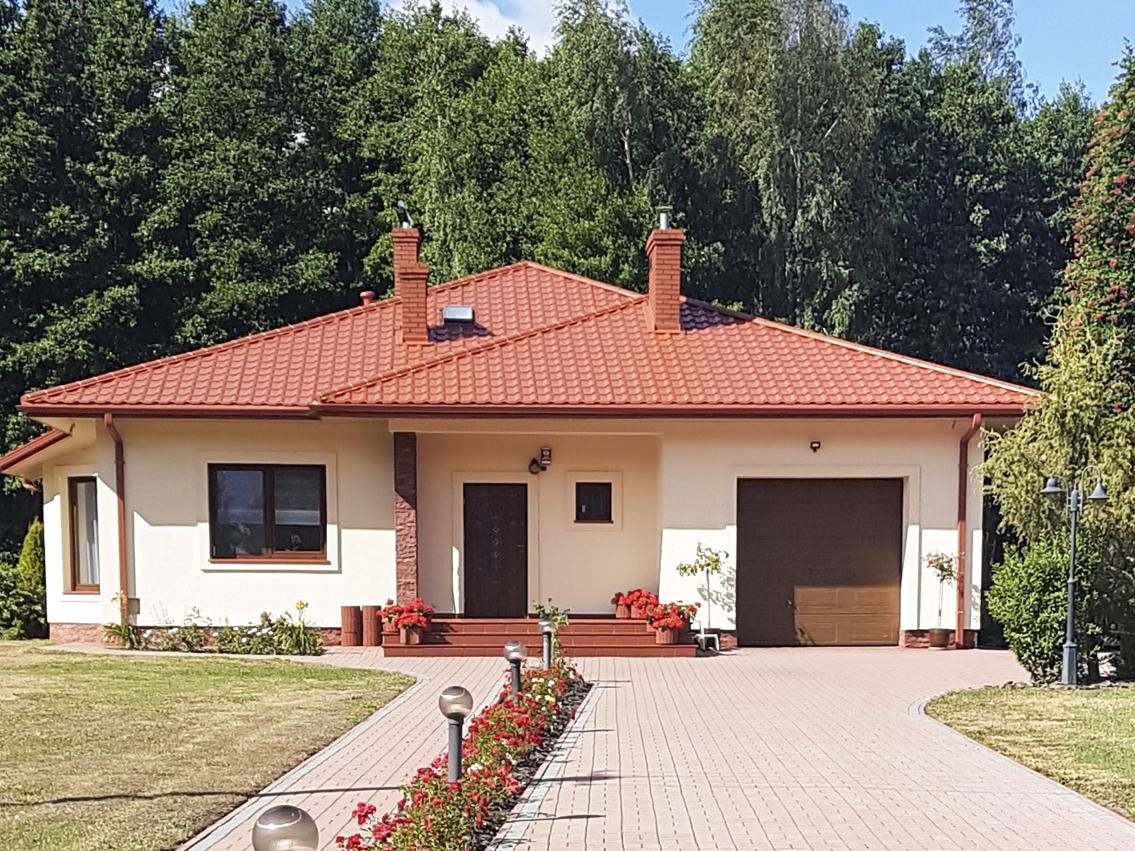 Komfortowy dom z ogrodem i własnym lasem