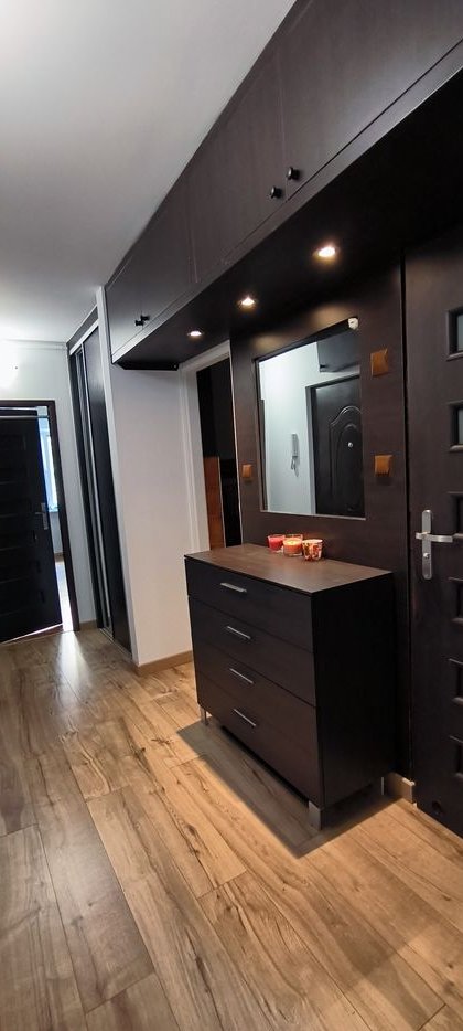 3 oddzielne pokoje blisko metra