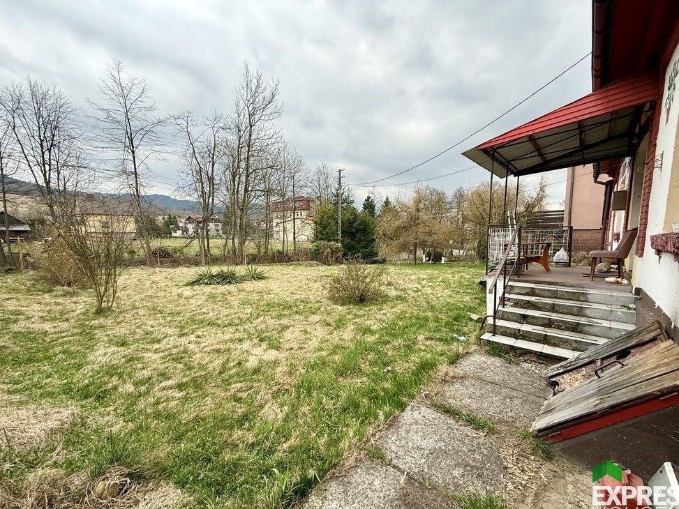 Na sprzedaż dom do remontu z dużą działką 2190m