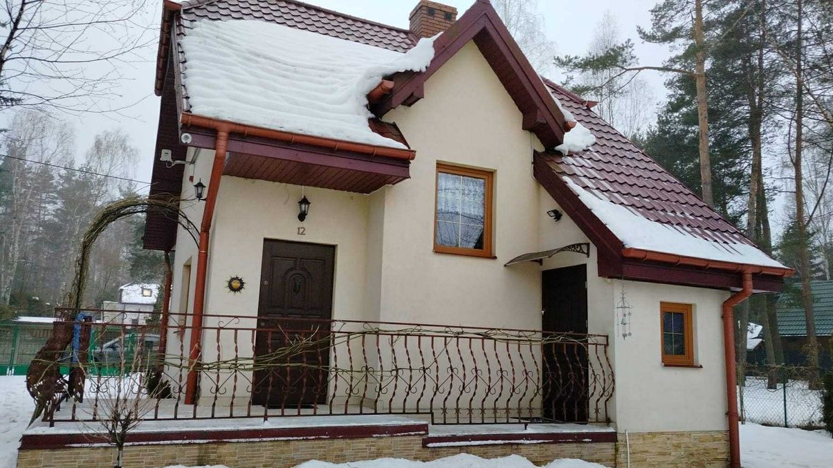 Wyjątkowy dom w Chlewiskach nad zalewem