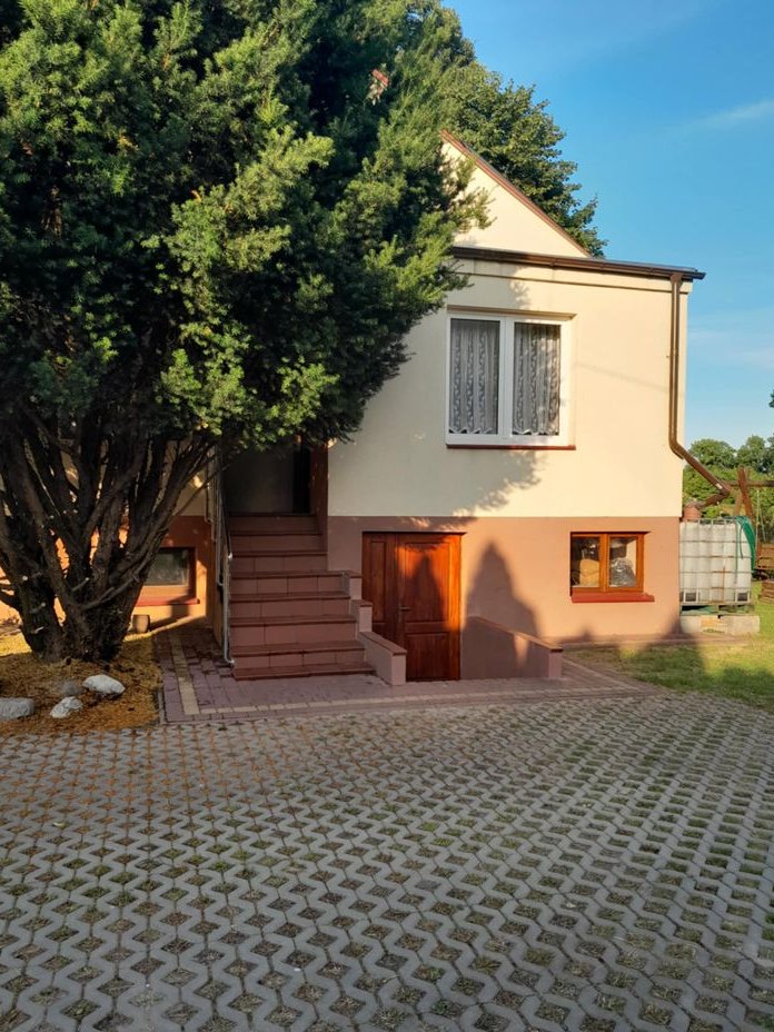 Dom wolnostojący, cena do negocjacji. Okolice Roztocza