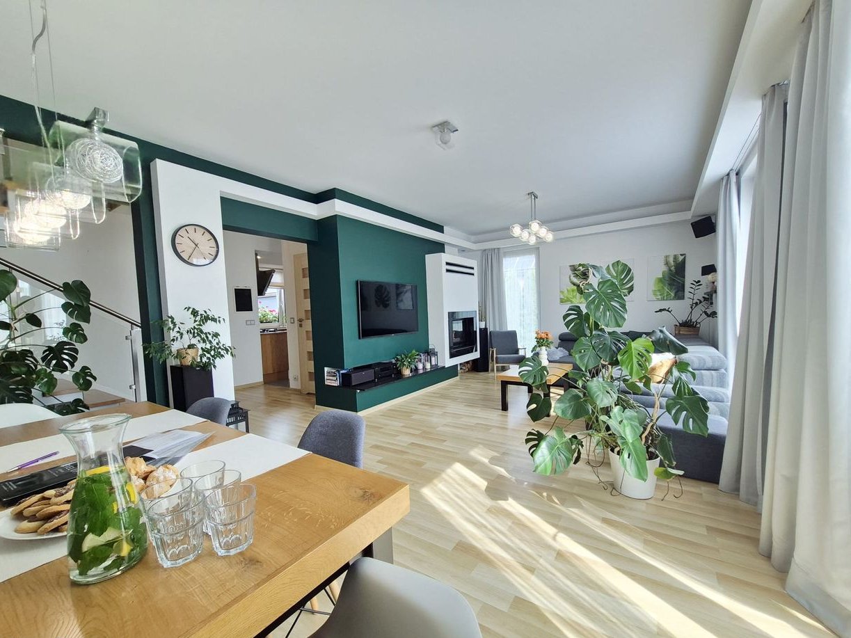 Dom 120m2 BędzinGrodziec duży ogród, garaż, fotowoltaika niskie koszty