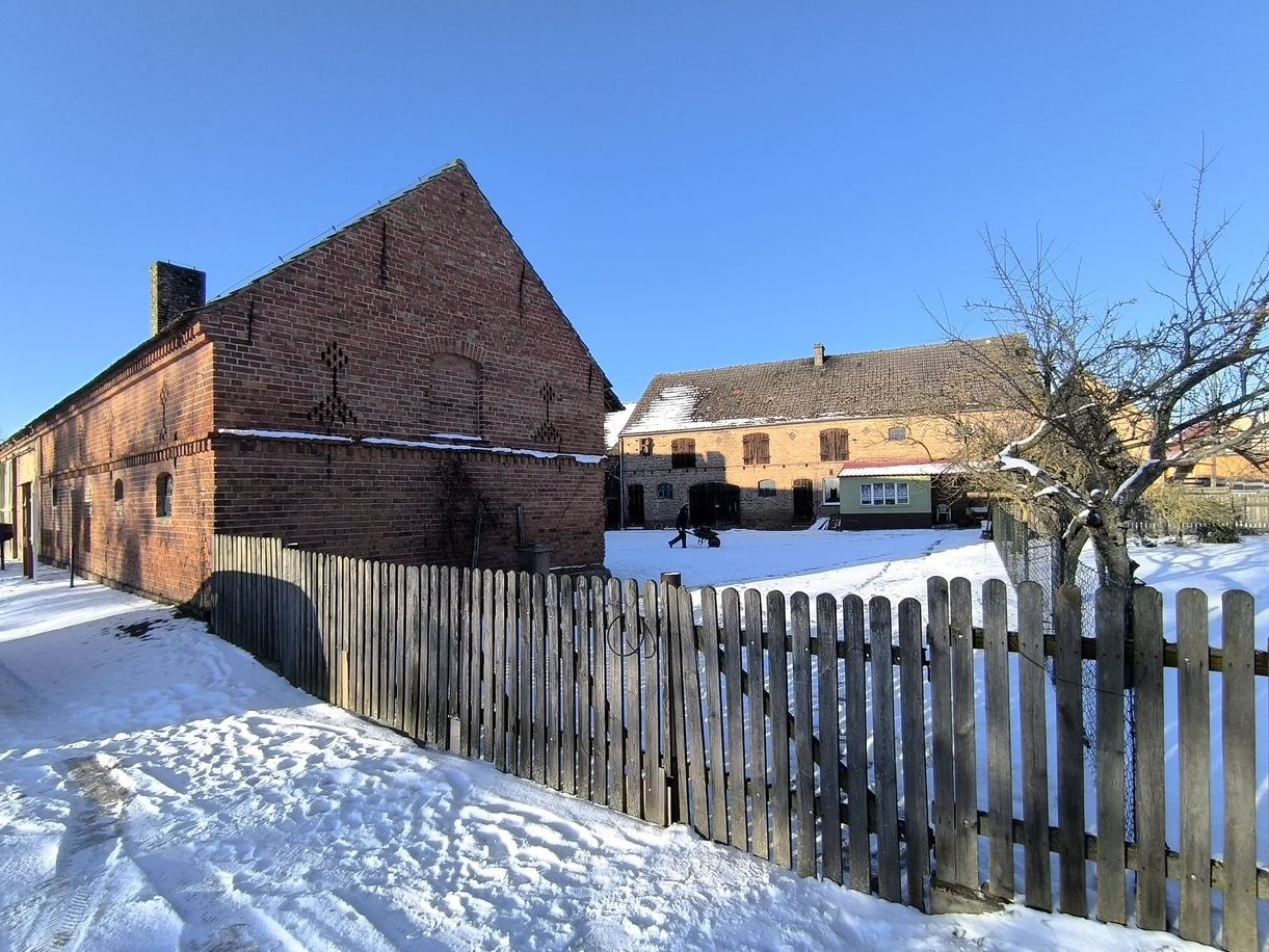 Gospodarstwo z dużym potencjałem - do zamieszkania od zaraz.