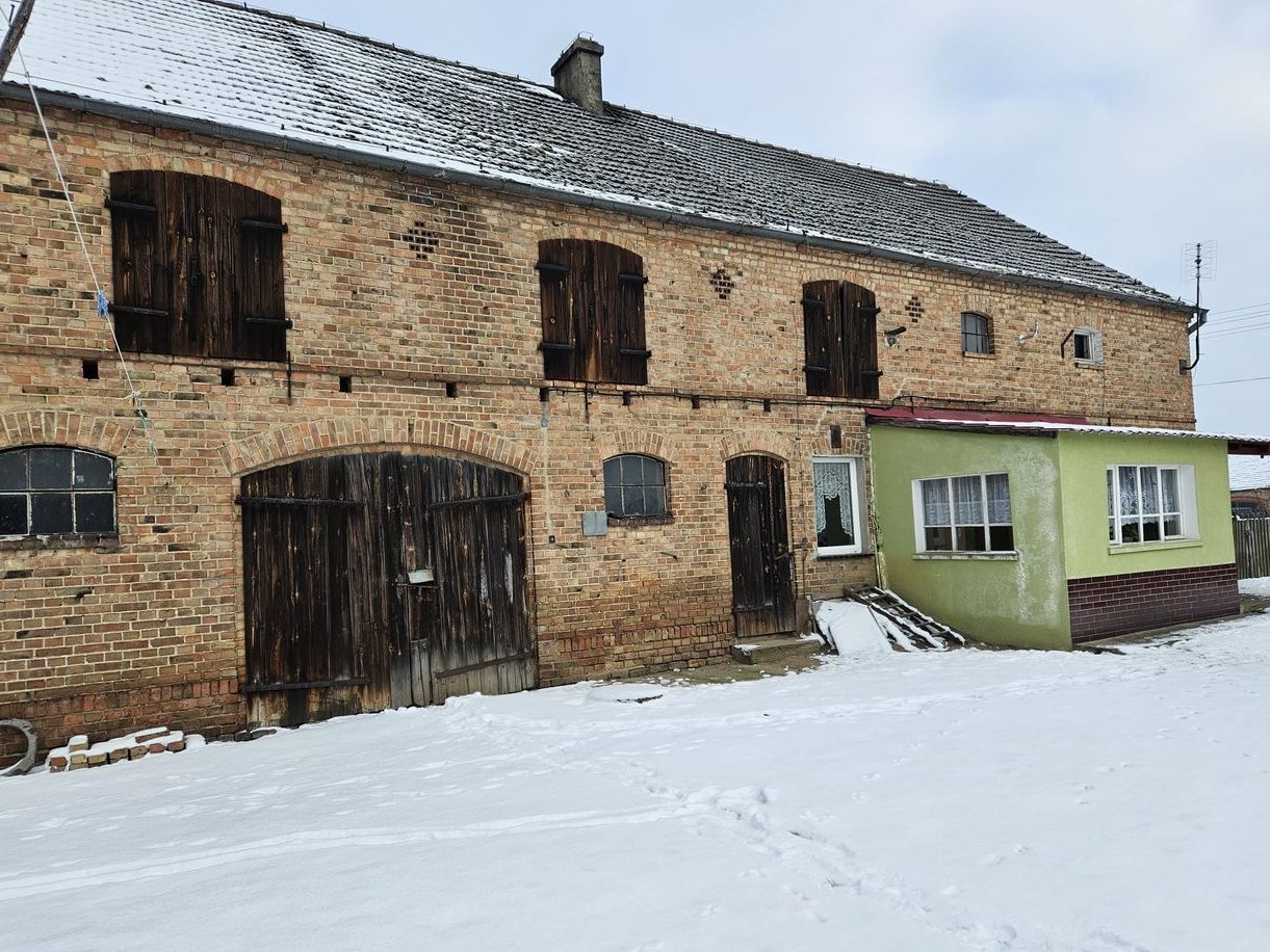 Gospodarstwo z dużym potencjałem - do zamieszkania od zaraz.