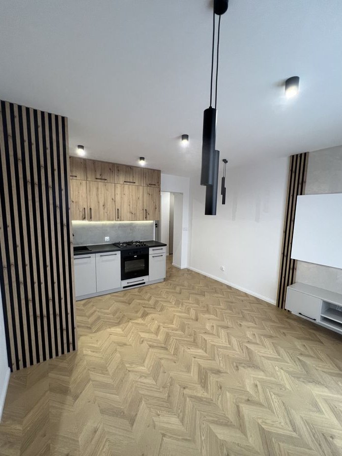 Mieszkanie do Wejscia, 3 pokoje, balkon, komorka, parking - 1 pietro