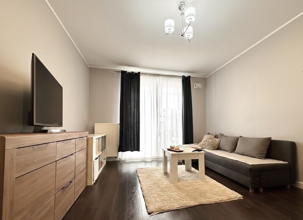 Słoneczna kawalerka z loggią – ul. Krokwi