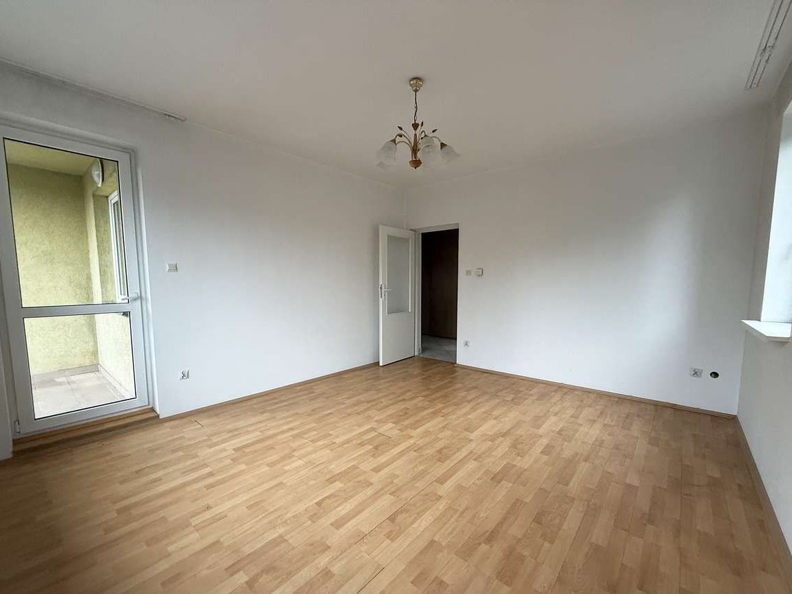 Ząbki - 51,50 m2 - 2 oddzielne pokoje - piwnica 11 m2 - parking