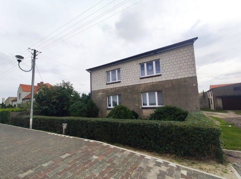 Hersztupowo dom 220 m2 , 7 pokoi , 1300 m2 działka