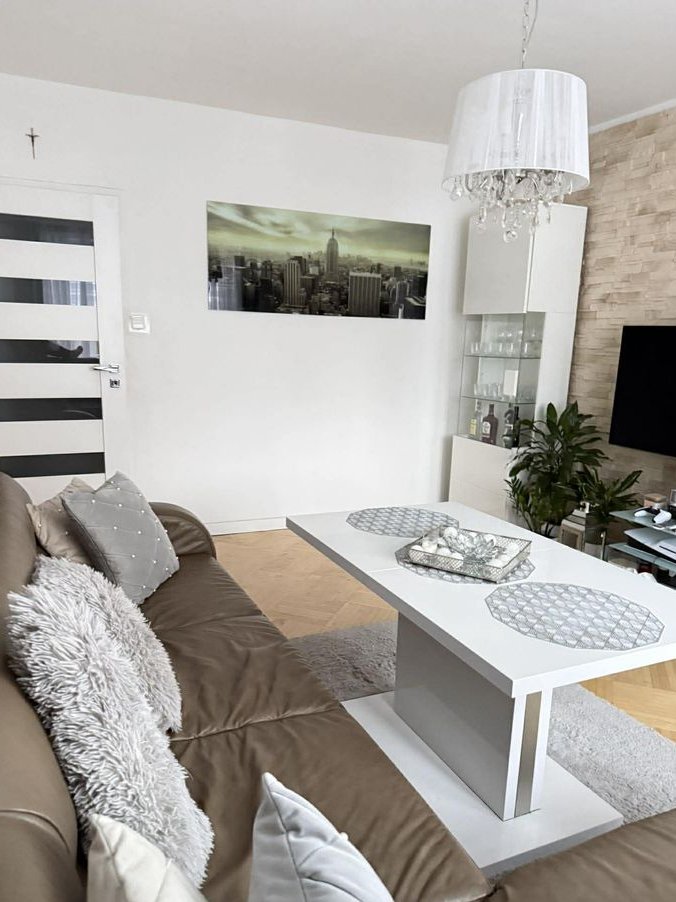 Mieszkanie 4 pokojowe na osiedlu Górczyn niski blok 1 piętro