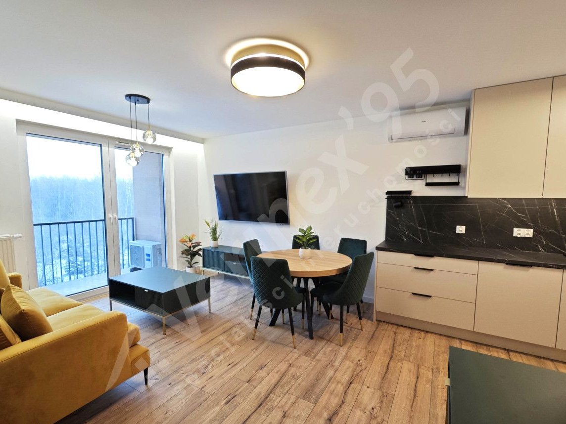 Apartament LUX z 2025 _ garaż _ C.O. miejskie _ komórka _ klimatyzacja