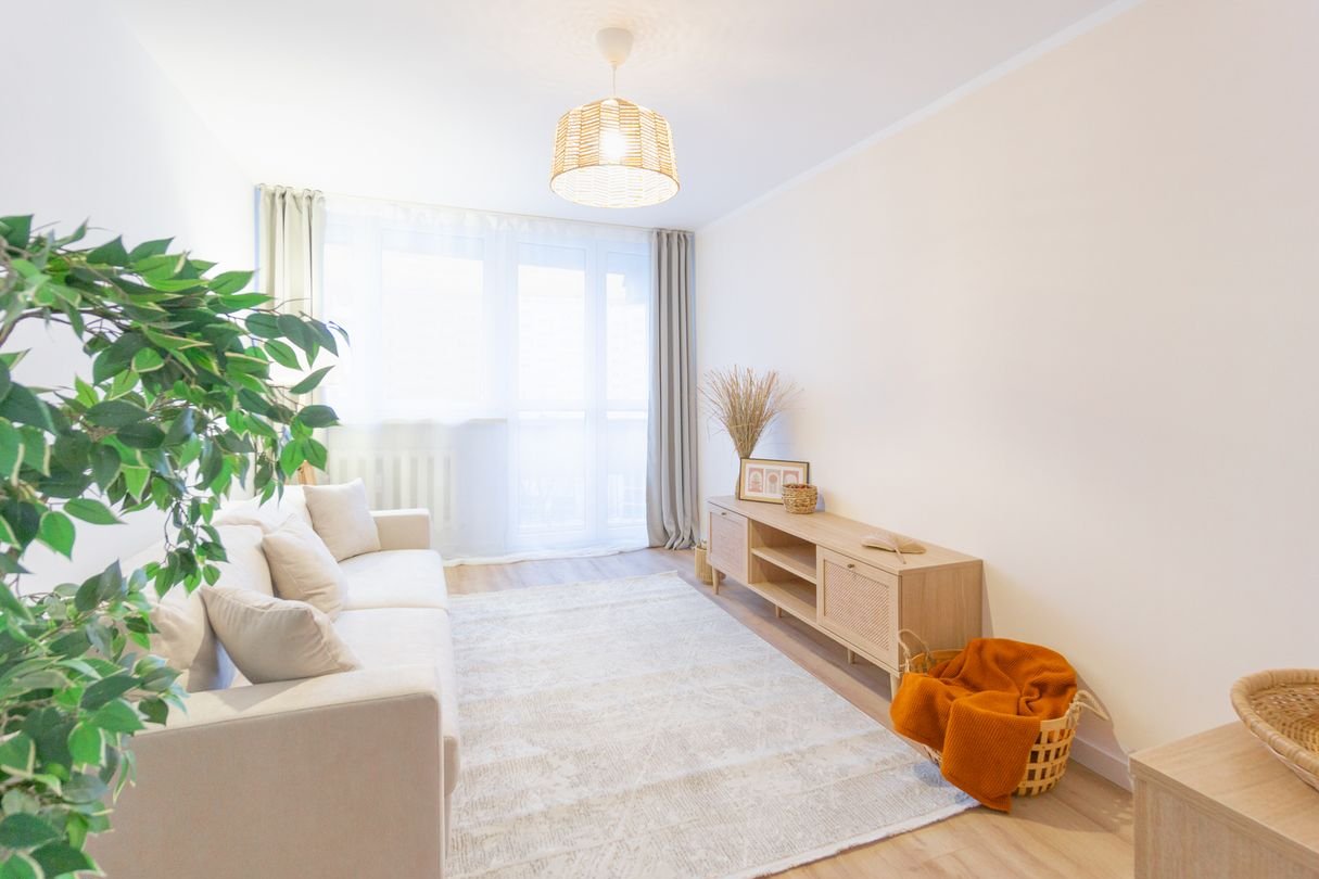 Trzy pokoje rozkładowe po remoncie na Popowicach