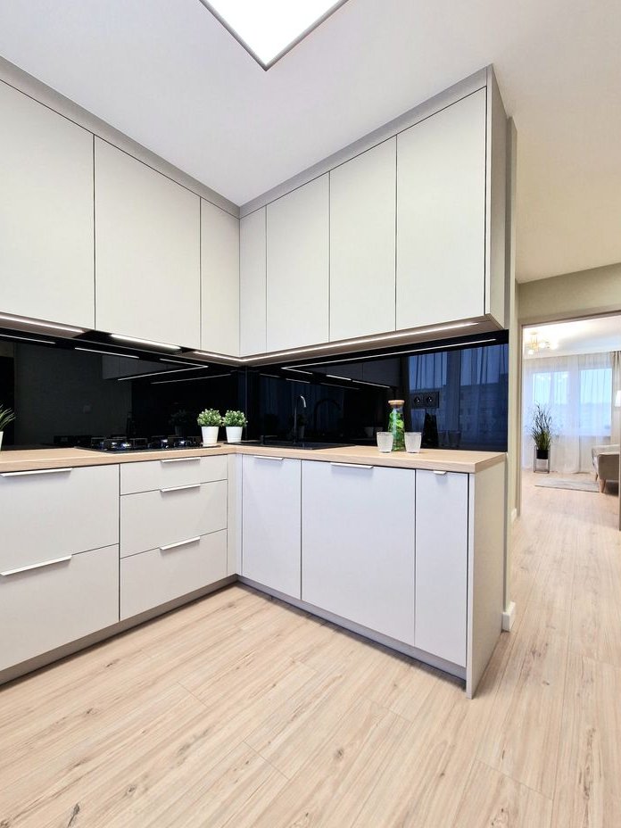 3 pokoje po remoncie winda balkon Pojezierze