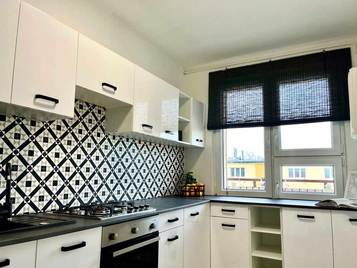 Najtańsze mieszkanie 3 pokojowe po odświeżeniu .