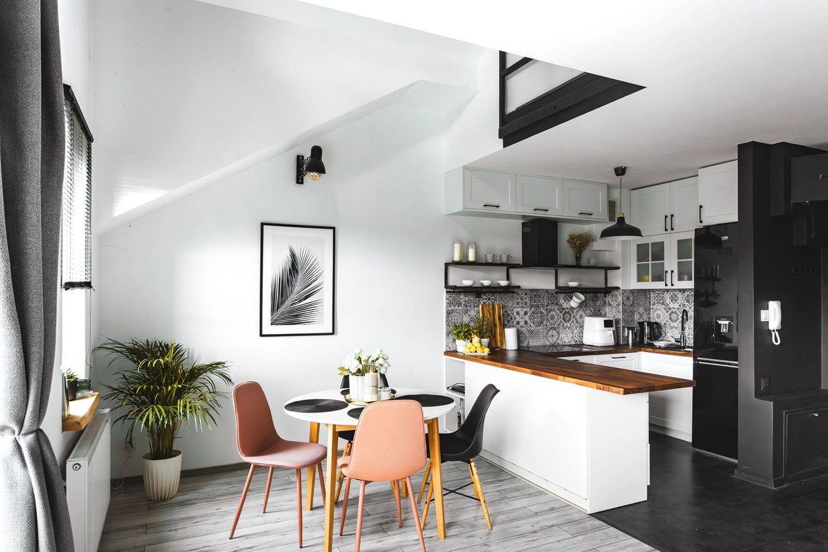 Dwupoziomowe mieszkanie z antresolą i tarasem – ul. Grondysa 7