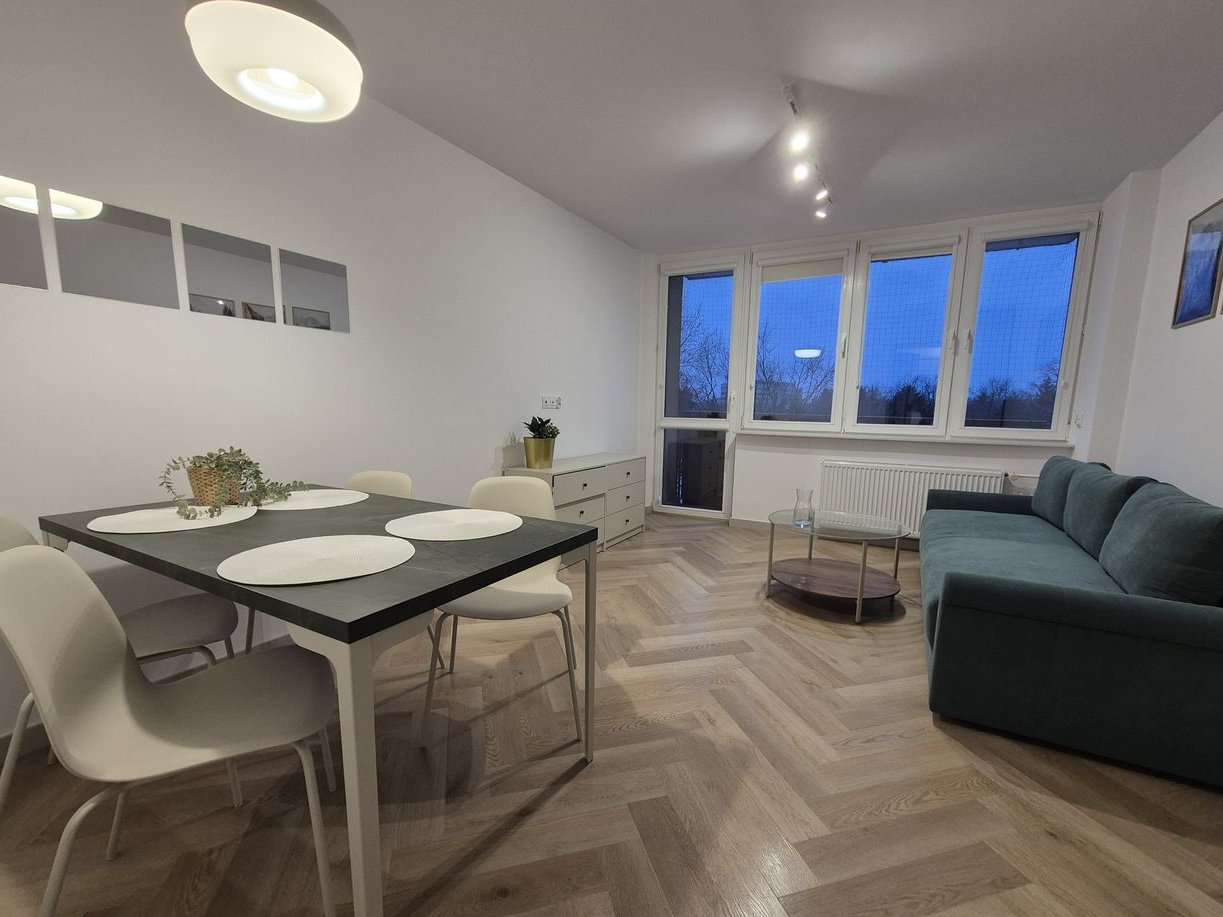 2 pokoje 42 m², wysoki standard | metro Ulrychów | Wola gotówka