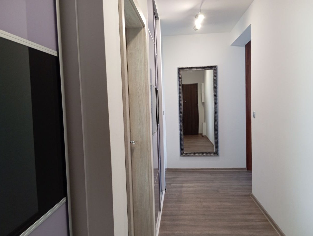 Sprzedam mieszkanie 4-pokojowe z garażem