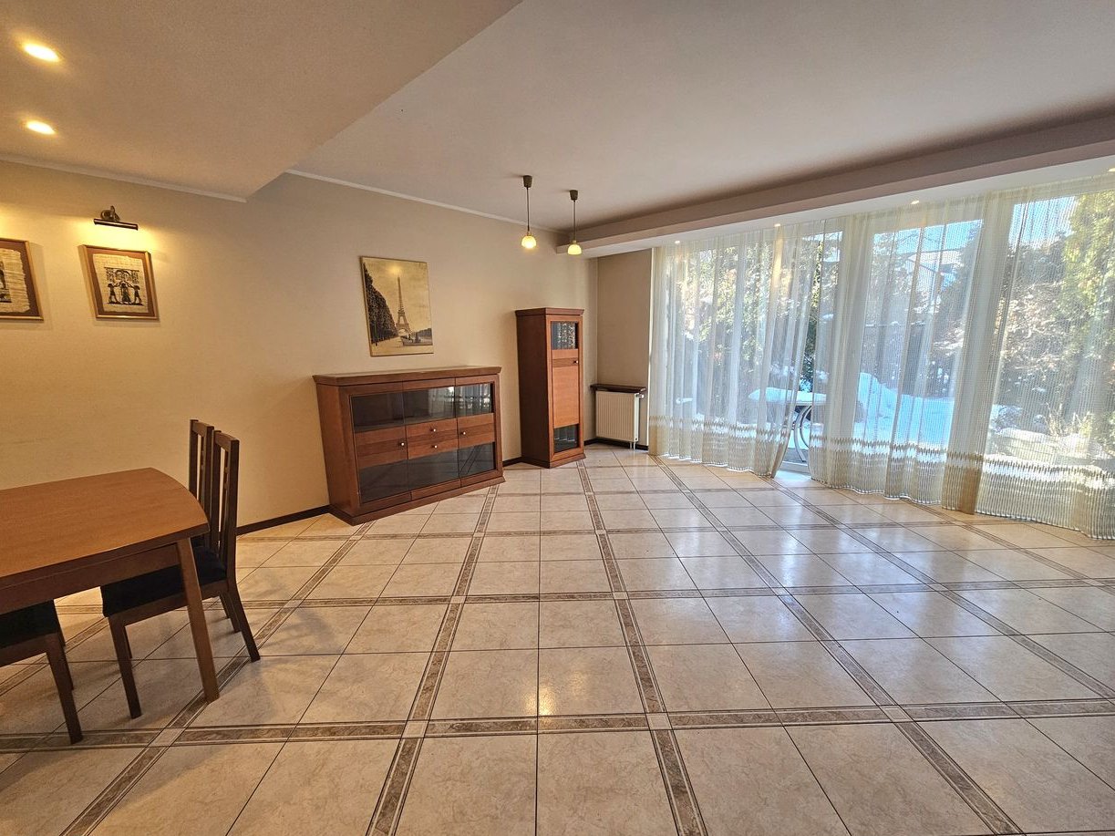 Segment z ogrodem i garażem – Mysiadło, blisko Warszawy