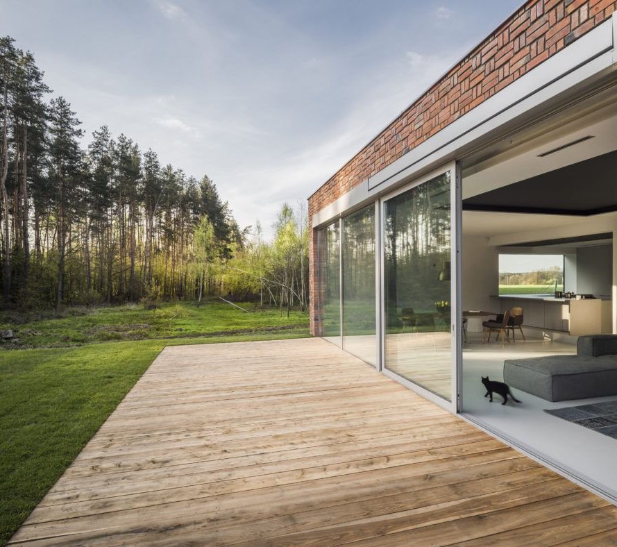 Nowoczesny dom w Rudach, duża działka.