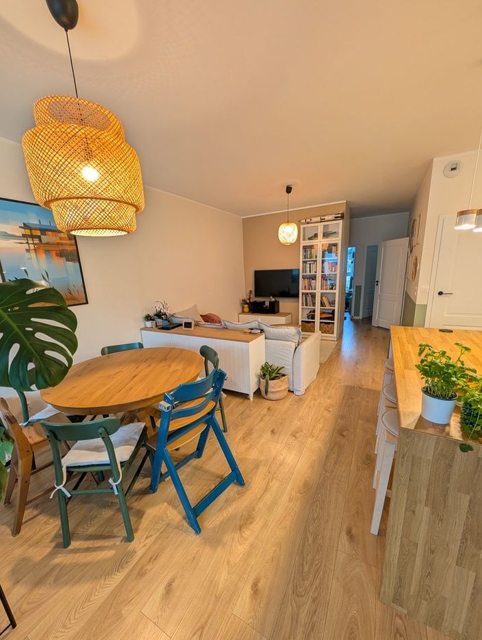 Słoneczne 3 pokoje z dużą loggią i 2 miejscami postojowymi