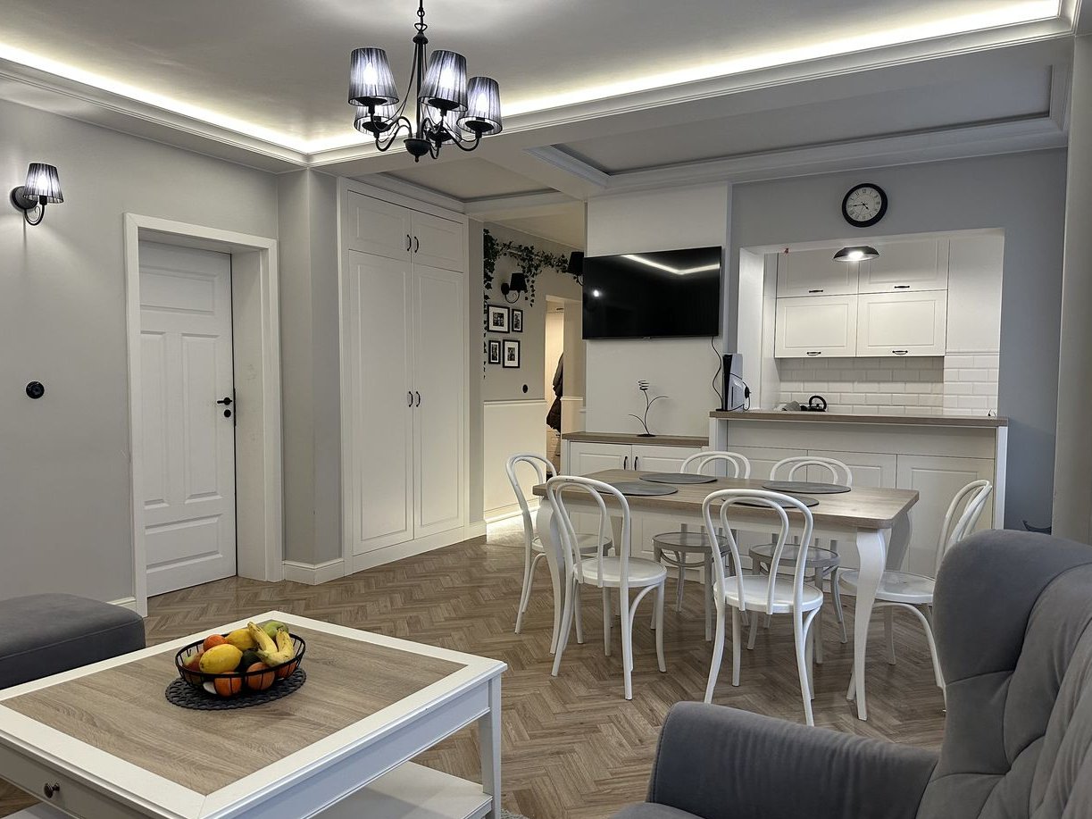 Wyjątkowe 4 -pokojowe mieszkanie na sprzedaż – Łódź, Stoki