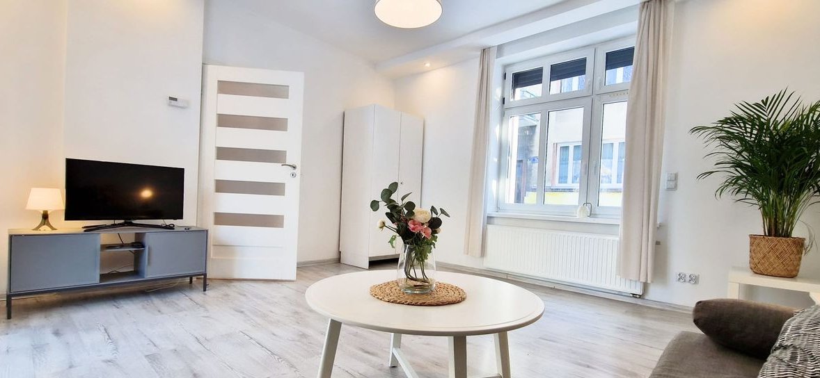 KROWODRZA | 33,5 m2 | Taras 15 m2 | Możliwość 2 pokoi | BEZPOŚREDNIO