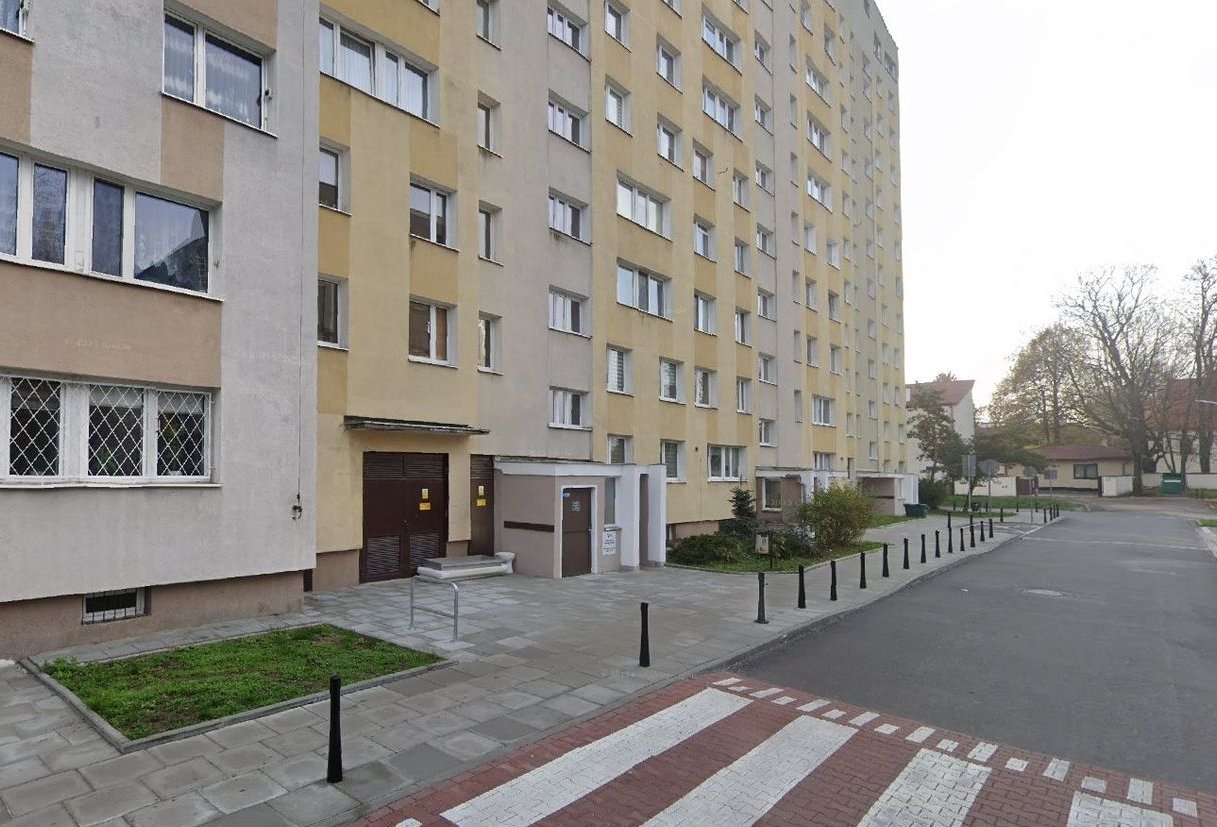 26 m² | 1 piętro | umeblowane | metro | parking | możliwość kredytu