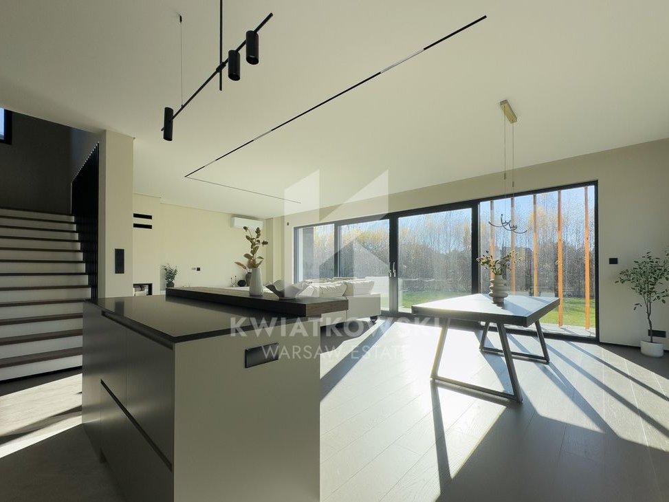 Nowoczesny dom w spokojnej części Bielawy