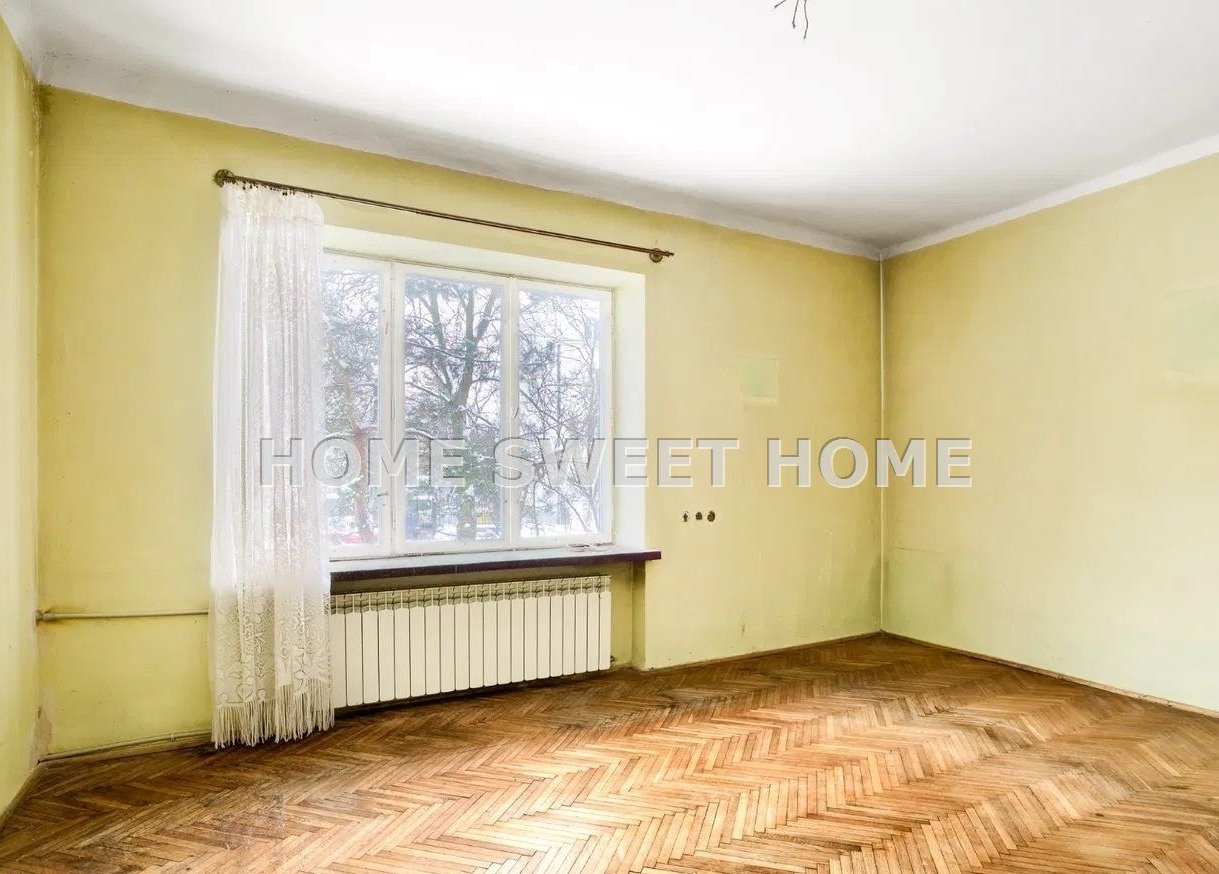 Okazja!Kmienica-Górny Mokotów-2 pokoje do remontu.