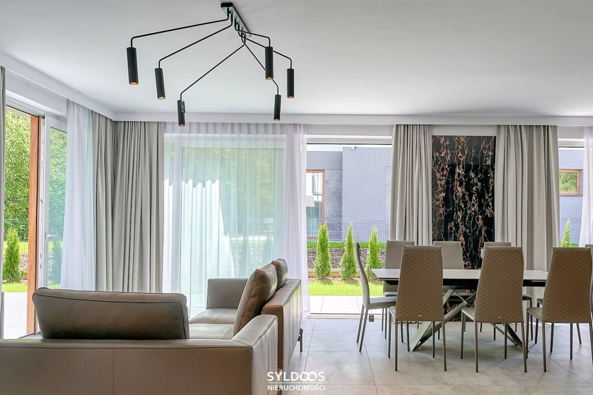 Nowoczesny dom z basenem z 2025r -Lusina przy Isk